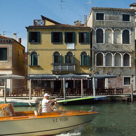 Casa Virginia Direct At The Canal Cannaregio With Own Roof Terrace Венеция Екстериор снимка