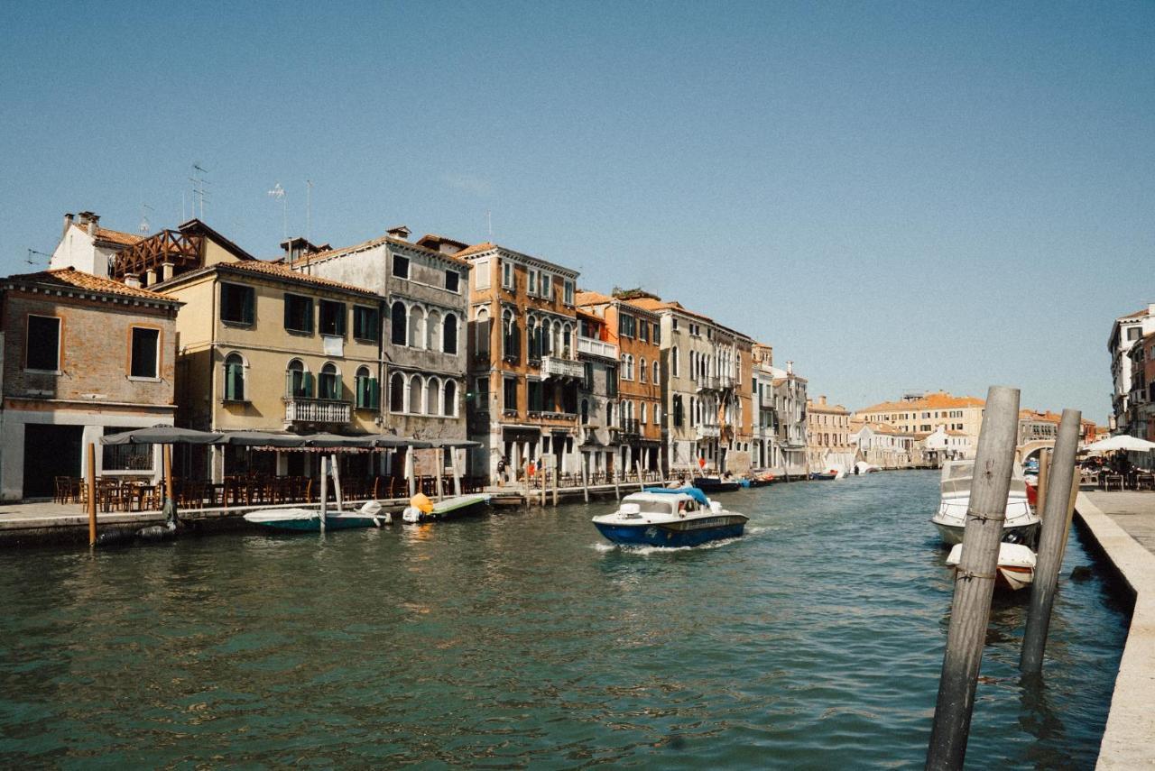 Casa Virginia Direct At The Canal Cannaregio With Own Roof Terrace Венеция Екстериор снимка