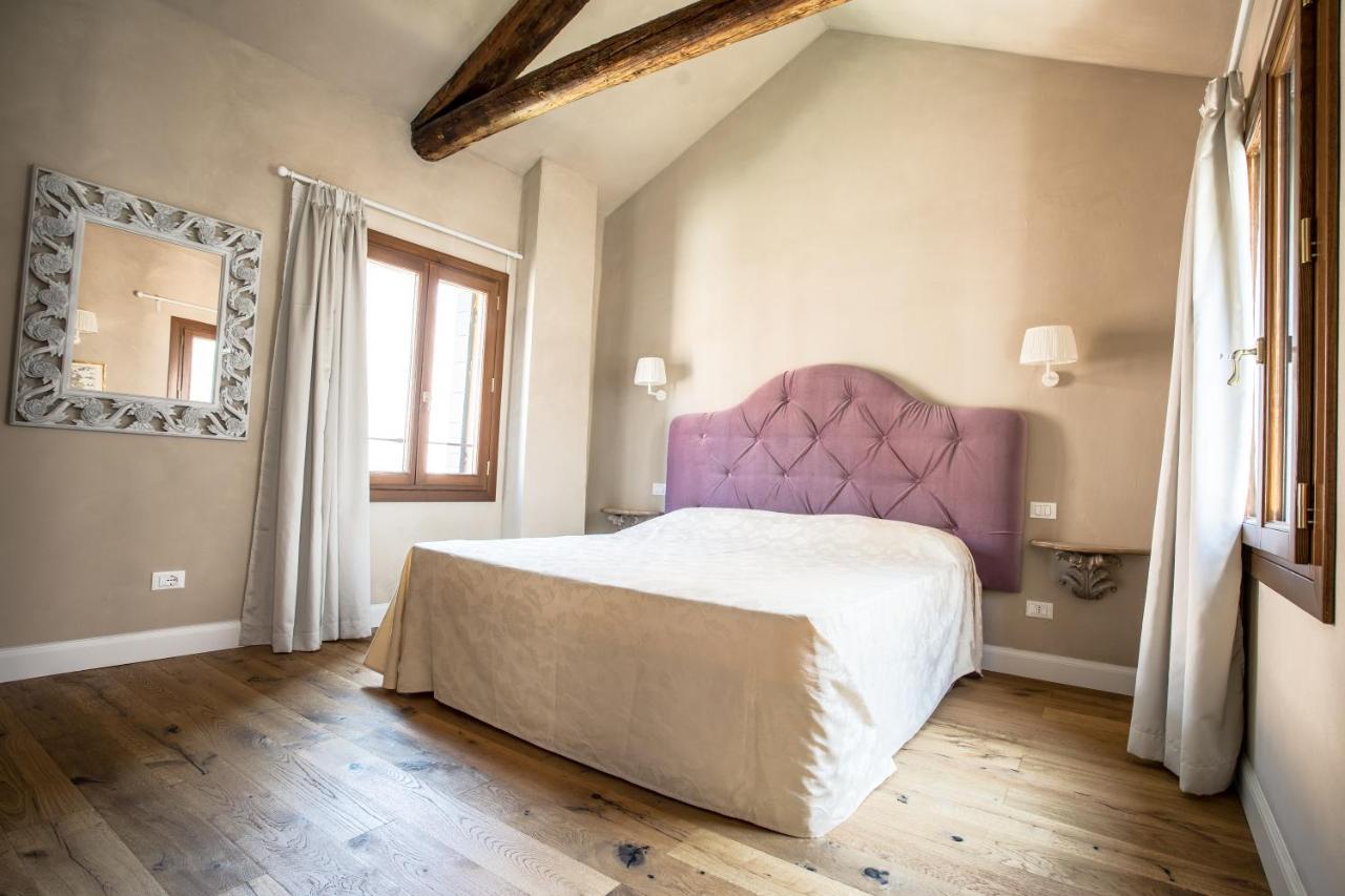 Casa Virginia Direct At The Canal Cannaregio With Own Roof Terrace Венеция Екстериор снимка