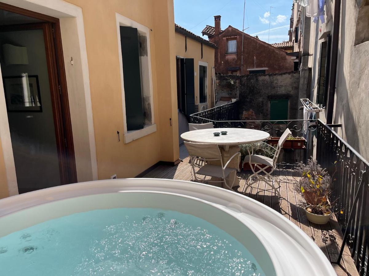 Casa Virginia Direct At The Canal Cannaregio With Own Roof Terrace Венеция Екстериор снимка