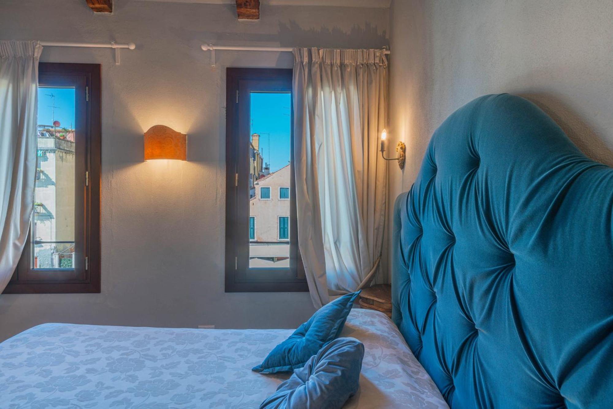 Casa Virginia Direct At The Canal Cannaregio With Own Roof Terrace Венеция Екстериор снимка